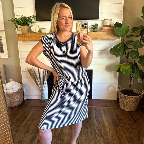 Velvet by Graham & Spencer Linen Blend Striped Twist Front Dress Navy White - Picture 2 of 9